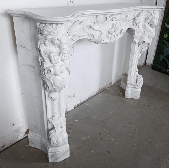Late 18th-century Venetian fireplace in statuary marble, featuring animal ornamentation Late 18th-century Venetian fireplace in statuary marble, featuring animal ornamentation-7