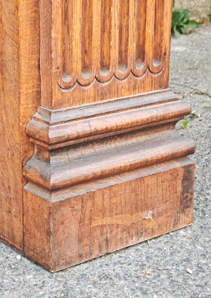 Louis XVI style oak fireplace, decorated with an oak-leaf frieze and surmounted by its oak overmantel Louis XVI style oak fireplace, decorated with an oak-leaf frieze and surmounted by its oak overmantel-7