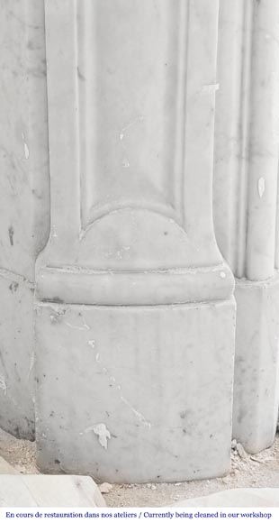 Louis XV style Carrara marble fireplace with shell motifs Louis XV style Carrara marble fireplace with shell motifs-5
