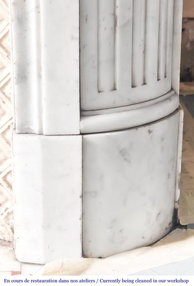 Louis XVI style Carrara marble fireplace with rounded corners Louis XVI style Carrara marble fireplace with rounded corners-7