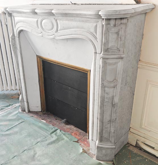 Louis XV-style fireplace, Pompadour type, in Carrara marble-5