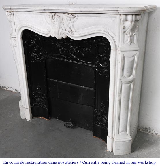 Louis XV-style fireplace in Carrara marble, featuring an asymmetrical palmette motif Louis XV-style fireplace in Carrara marble, featuring an asymmetrical palmette motif-8