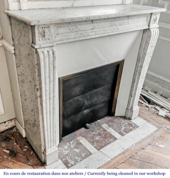 Louis XVI-style fireplace with a rosette motif, in veined Carrara marble Louis XVI-style fireplace with a rosette motif, in veined Carrara marble-2