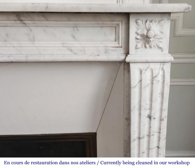 Louis XVI-style fireplace with a rosette motif, in veined Carrara marble Louis XVI-style fireplace with a rosette motif, in veined Carrara marble-6