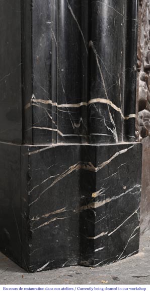 Louis XIV-style fireplace in black Marquina marble Louis XIV-style fireplace in black Marquina marble-4