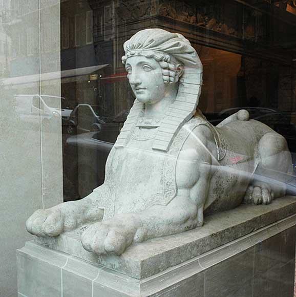 Exceptional pair of neoclassical sphinxes in Carrare marble-2