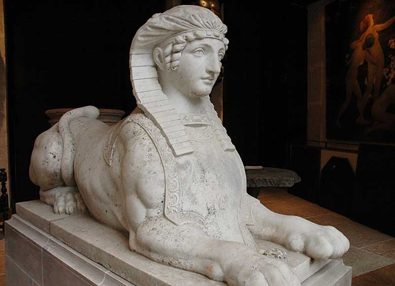 Exceptional pair of neoclassical sphinxes in Carrare marble-3