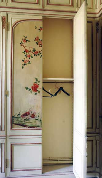 Paneled room with Coromandel lacquer panels-12