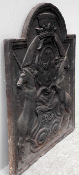 18th-century fireback with Louis Lepeletier de Rosanbo coat of arms and unicorns-6