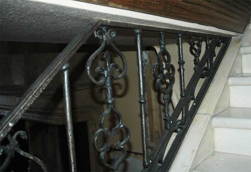 Iron Gothic style banister -5