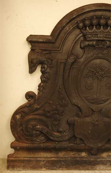 Antique cast iron fireback with the Le Juge family coat of arms and two dogs-2