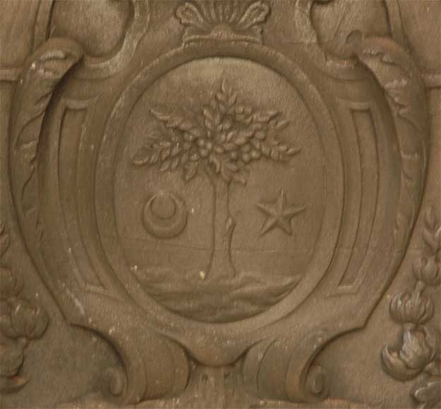 Antique cast iron fireback with the Le Juge family coat of arms and two dogs-4