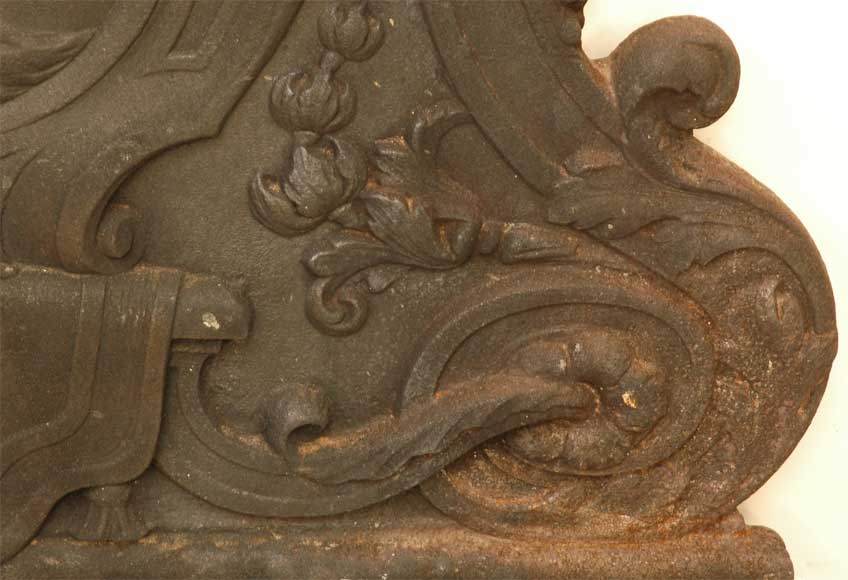 Antique cast iron fireback with the Le Juge family coat of arms and two dogs-5