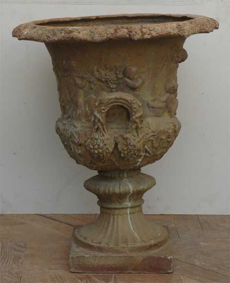 Pair of antique lead vases from the 19th century with putti-1