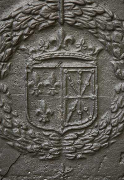 Antique cast iron fireback with France and Navarra coat of arms dated 1613-2