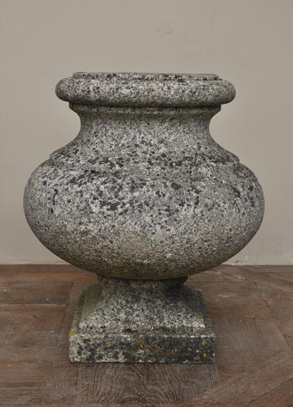 Antique pair of garden vases in granite-2