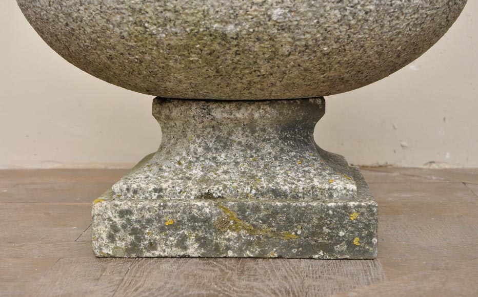 Antique pair of garden vases in granite-6